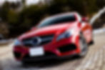 赤のスポーツカー
