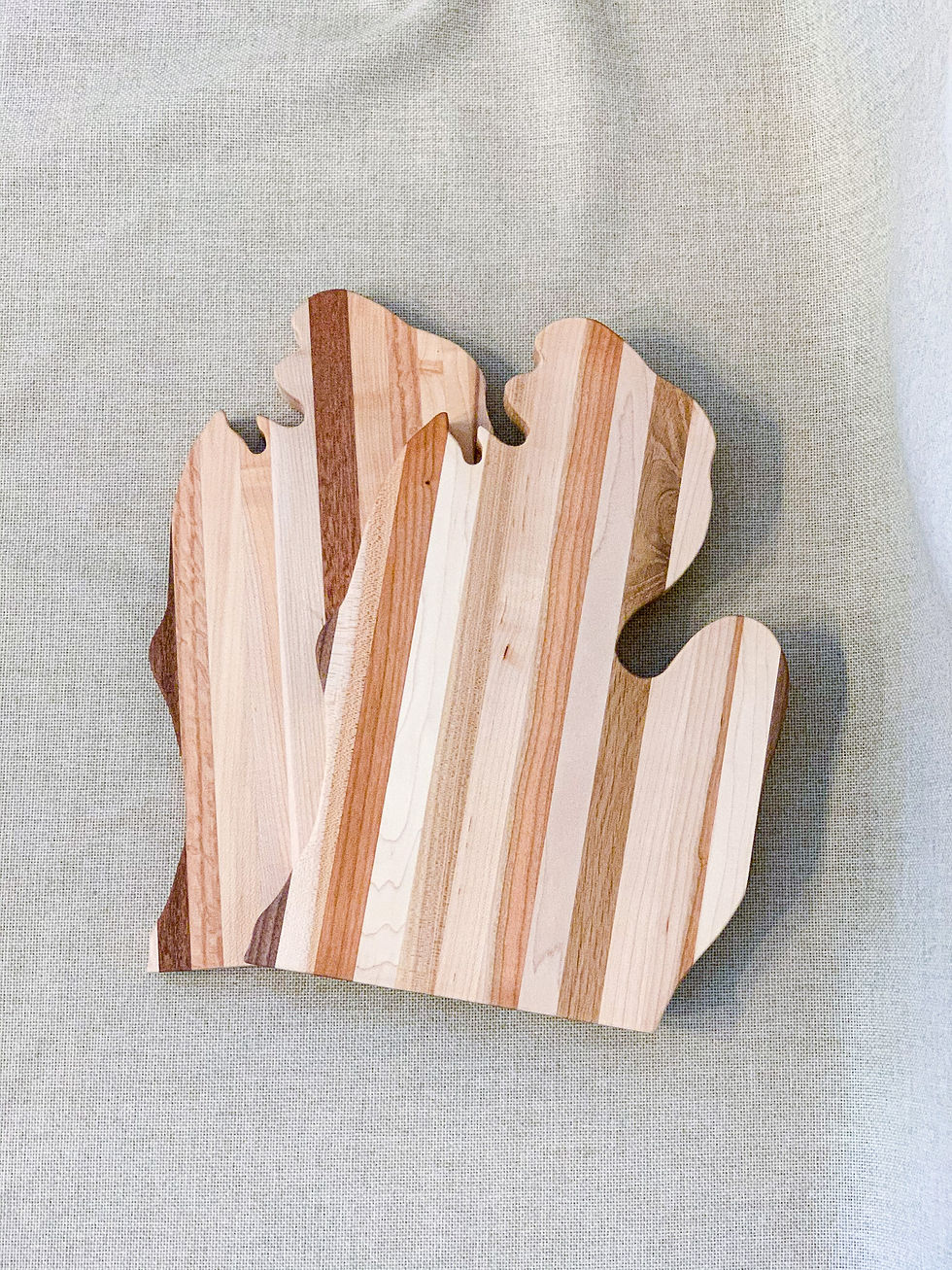 Thumbnail: Maple Mitten Cutting Board