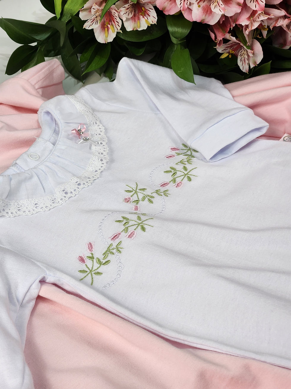 Macacão Longo Arabesco Flores