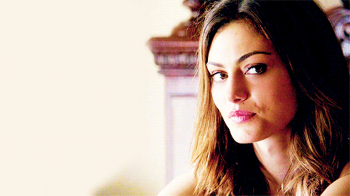 Phoebe Tonkin Hayley GIF - Find & Share on GIPHY.gif