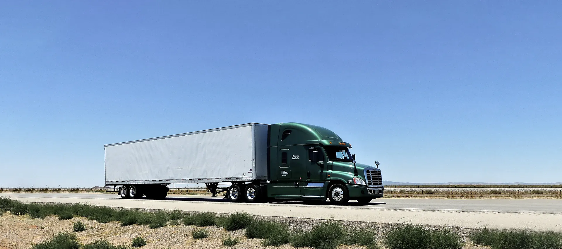 truck_banner-1.webp