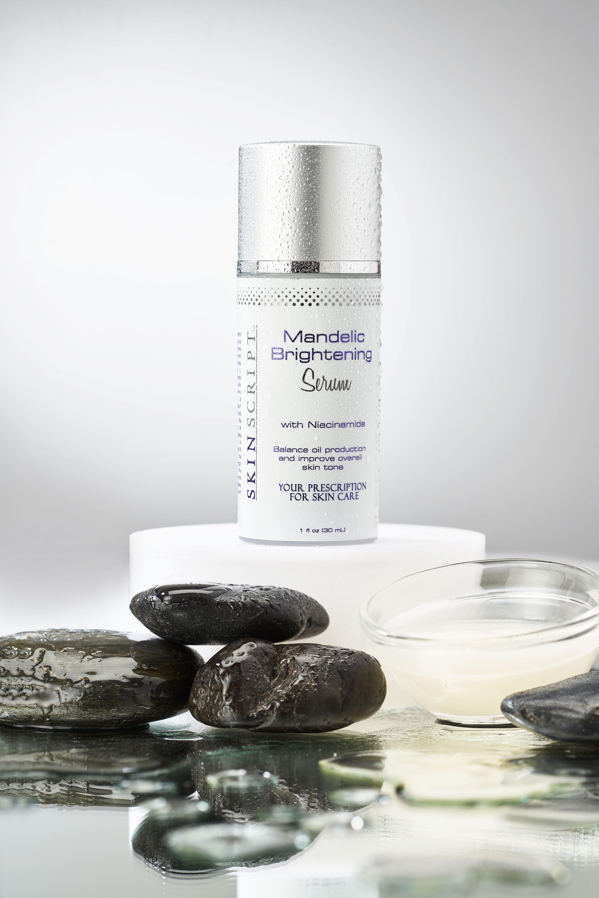 Mandelic Brightening Serum