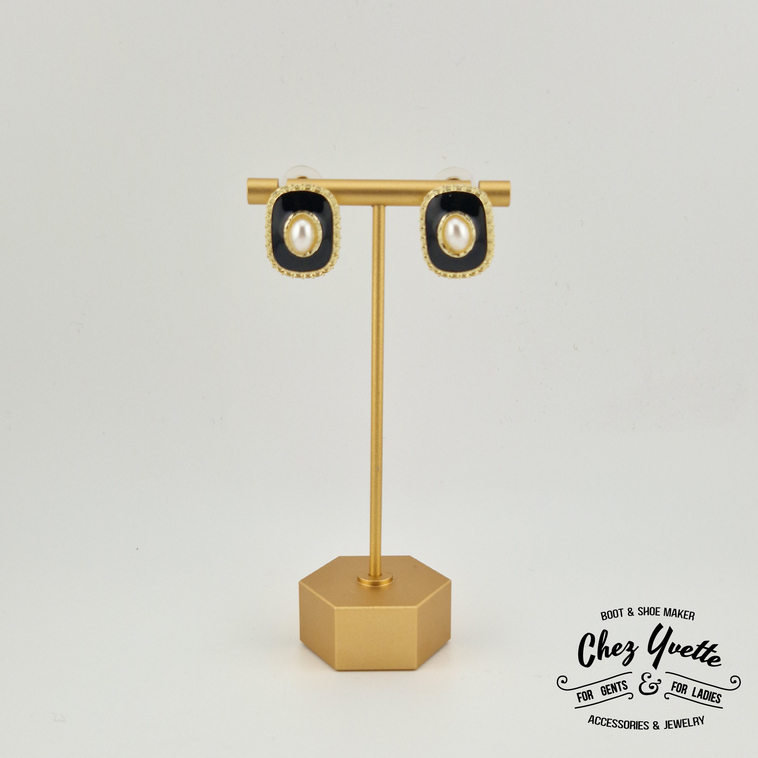 1940'S Earrings - Boucles D'Oreilles des années 1940 - Reproduction