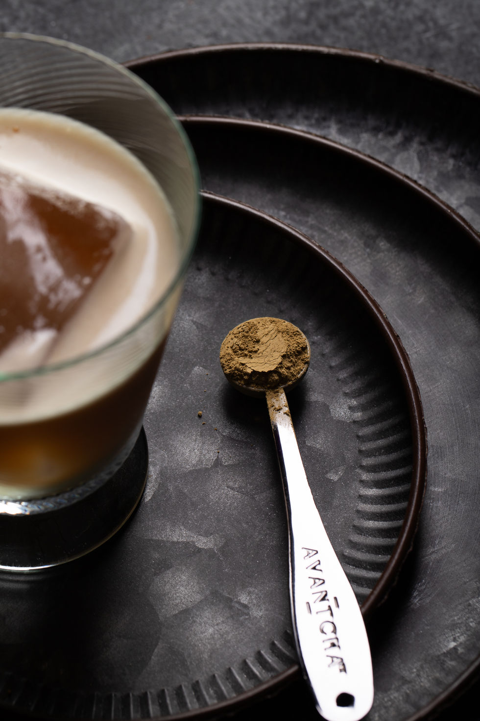 Hojicha tea and vanilla sour