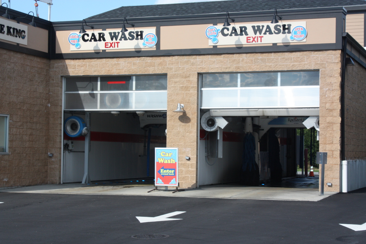 Bubble King Plainville, MA Car Wash Laundromat Dry Cleaning