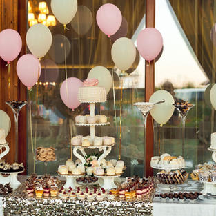 Balloons & Decorations