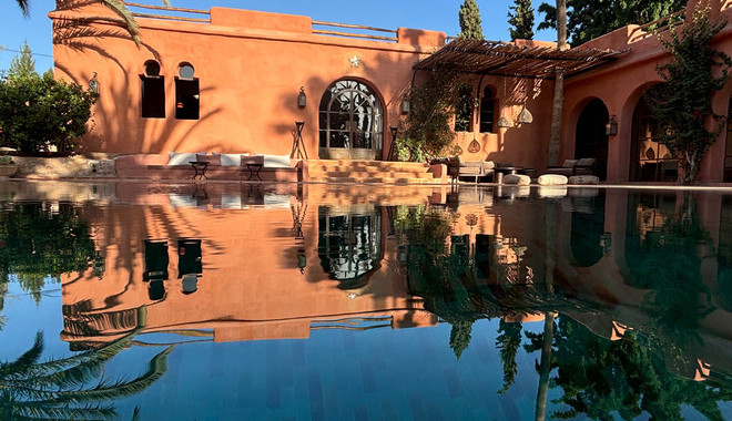 Maison au Maroc avec coucher de soleil