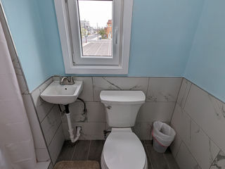 Classic Queen Room at Hotel on Magnolia East in Wildwood NJ - bathroom