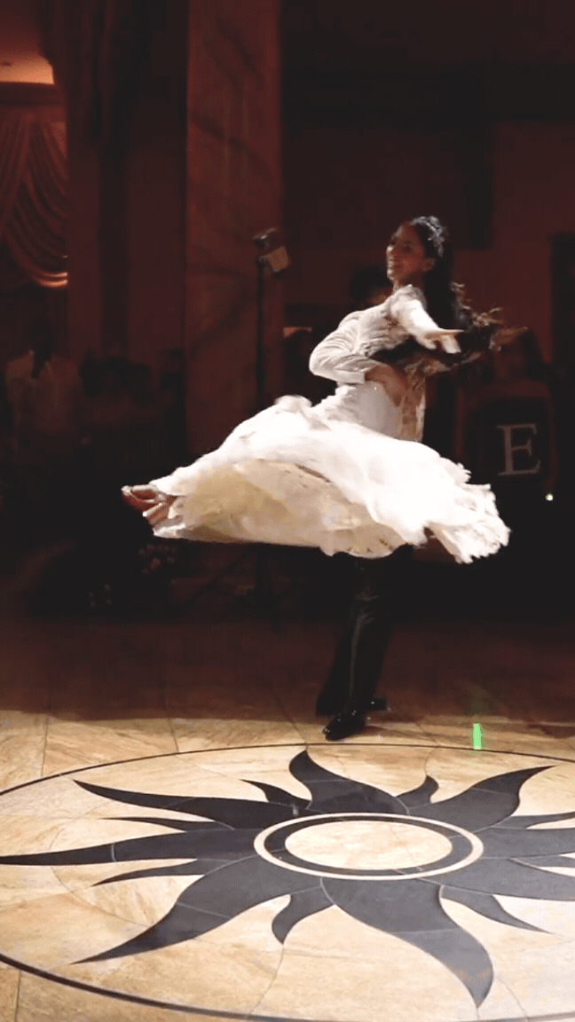 RIA & KHRISTIAN - Dance.gif
