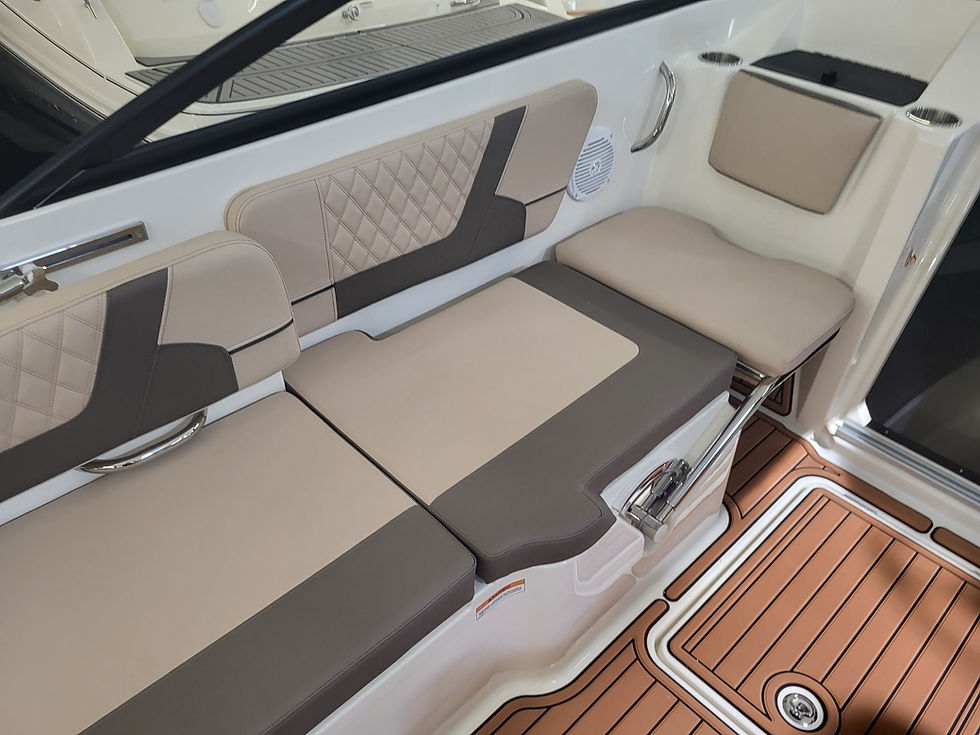 Thumbnail: Bayliner VR6 cuddy