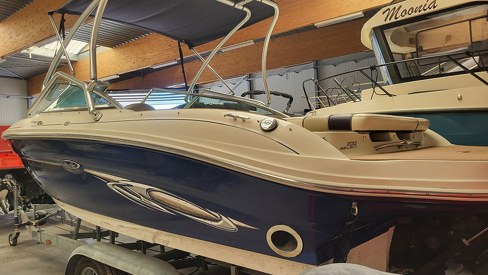 Thumbnail: Sea Ray 200 select