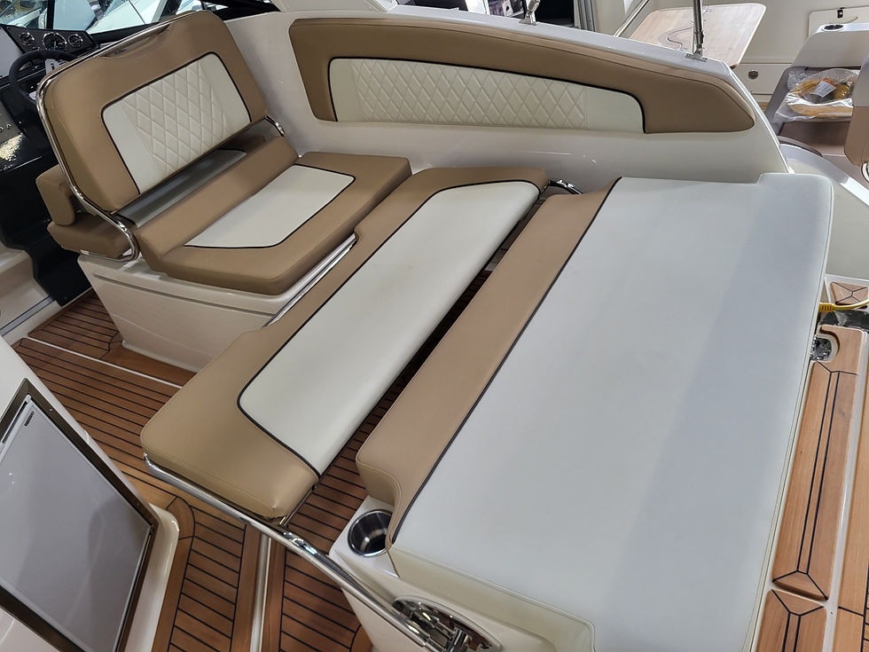 Thumbnail: Bayliner Ciera 8