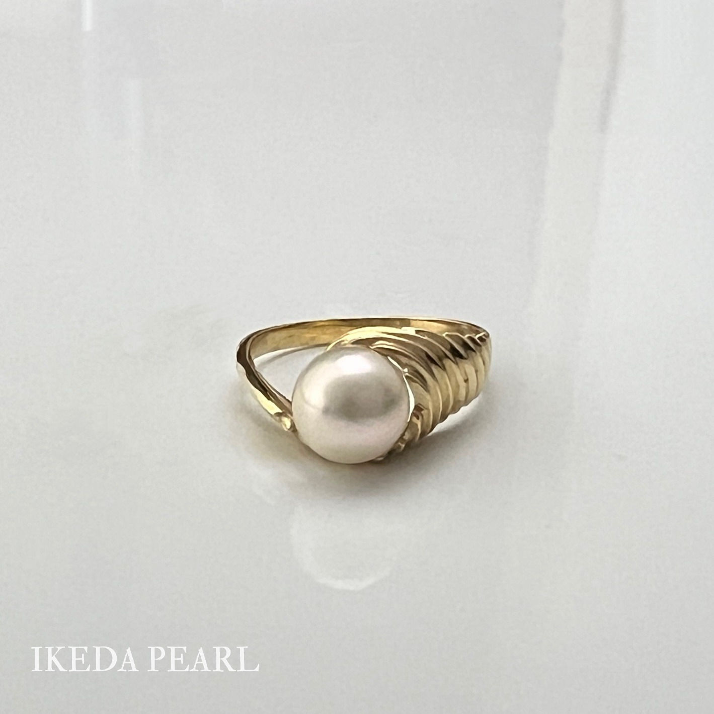 8.0-7.5mm White Japanese Akoya Pearl Ring