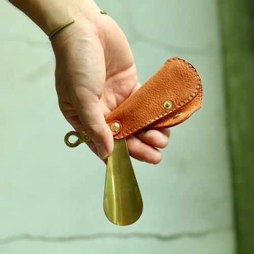 革と真鍮の靴べらⅡ | PRODUCT BASE SKLO