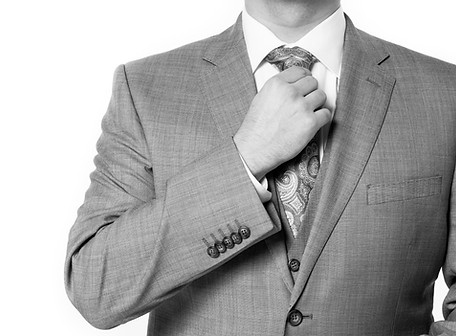 Homme en costume