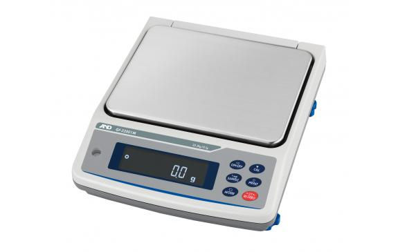 A&D GF-32001M shown as a GF-M family reference for GF-8202M; model and display resolution differ.