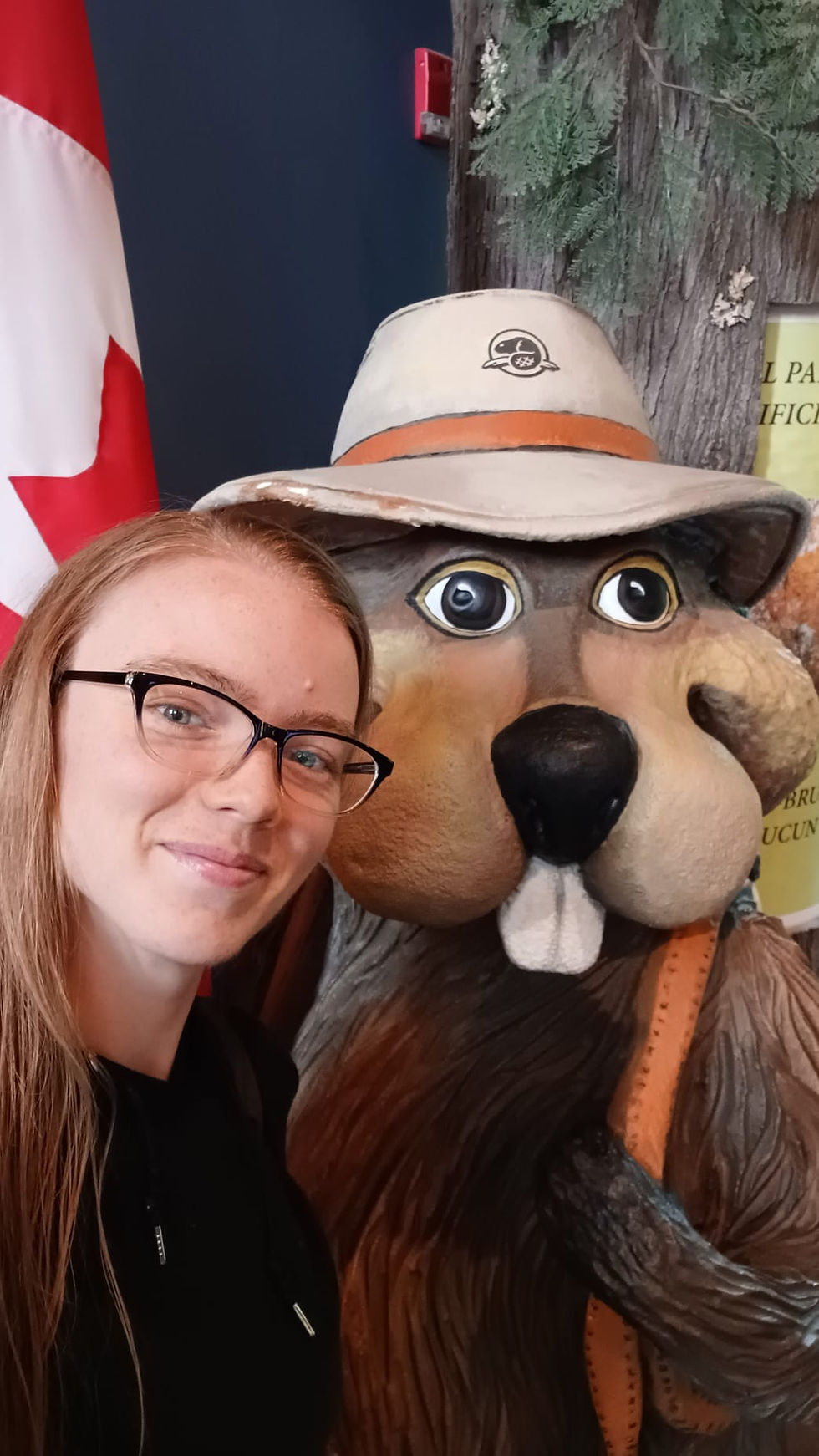 frau hannah and a beaver statue