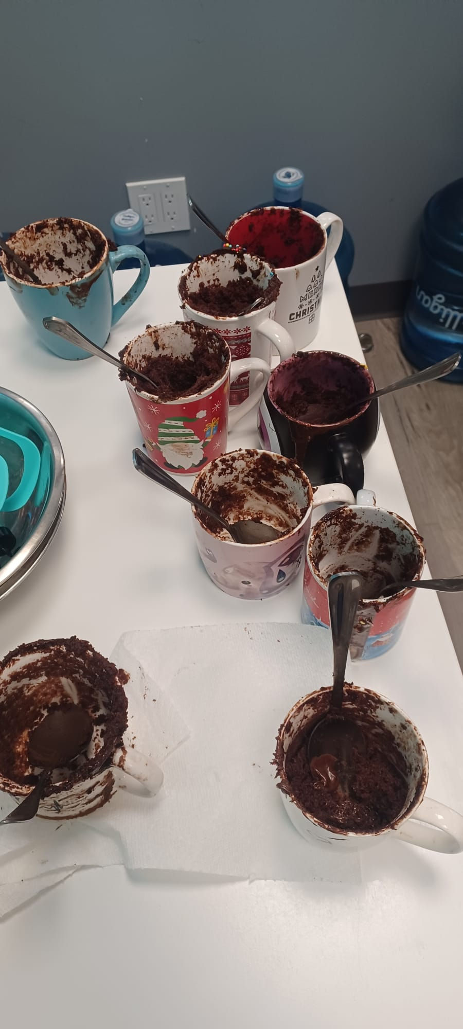 messy mugs