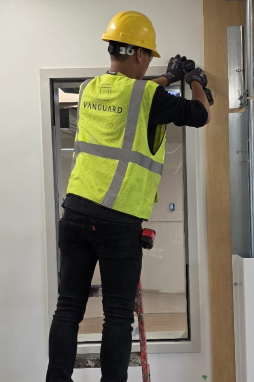 Reducing Risk on Commercial Projects with a Fully Managed Installation Team