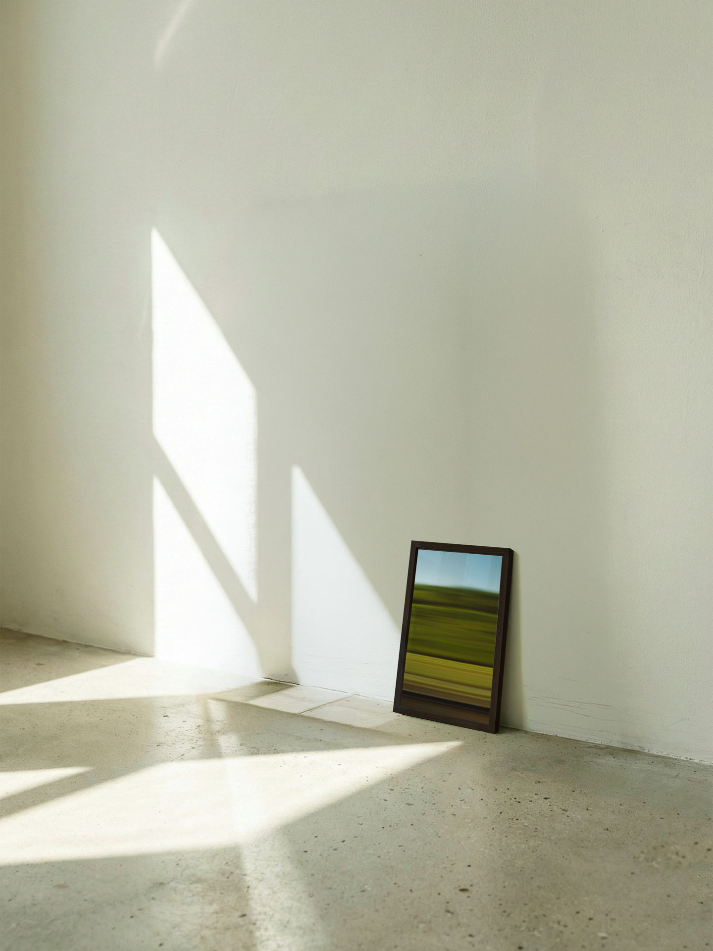 Vidde: Nordic summer countryside photography featuring vibrant emerald and lime green motion blurs.