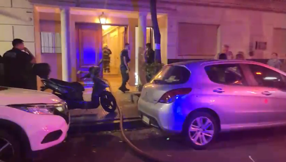 Incendio en Palermo: evacuaron un edificio y asistieron a dos policías por inhalación de humo