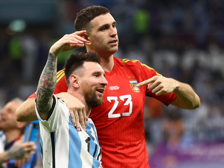 “Lo veo mal, está jugando a…”: la desopilante ironía del Dibu Martínez sobre el nivel de Messi en el Mundial