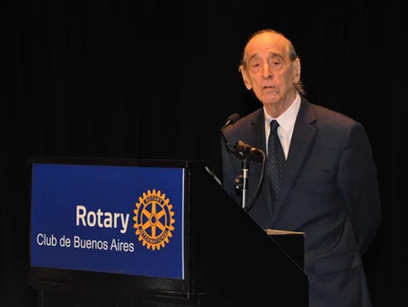 "Si devaluamos explota todo", advirtió Arriazu