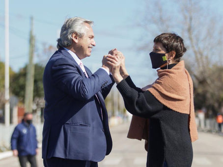 Mayra Mendoza y Fernández inauguraron la obra de pavimentación y puesta en valor de la Av. Santa Fe