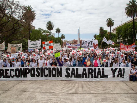 Realizan un nuevo paro en el Garrahan con actividades culturales y abrazo simbólico
