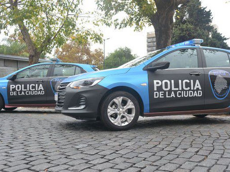 Asaltan a una familia en su casa de Villa Crespo y detienen a cuatro de los ladrones