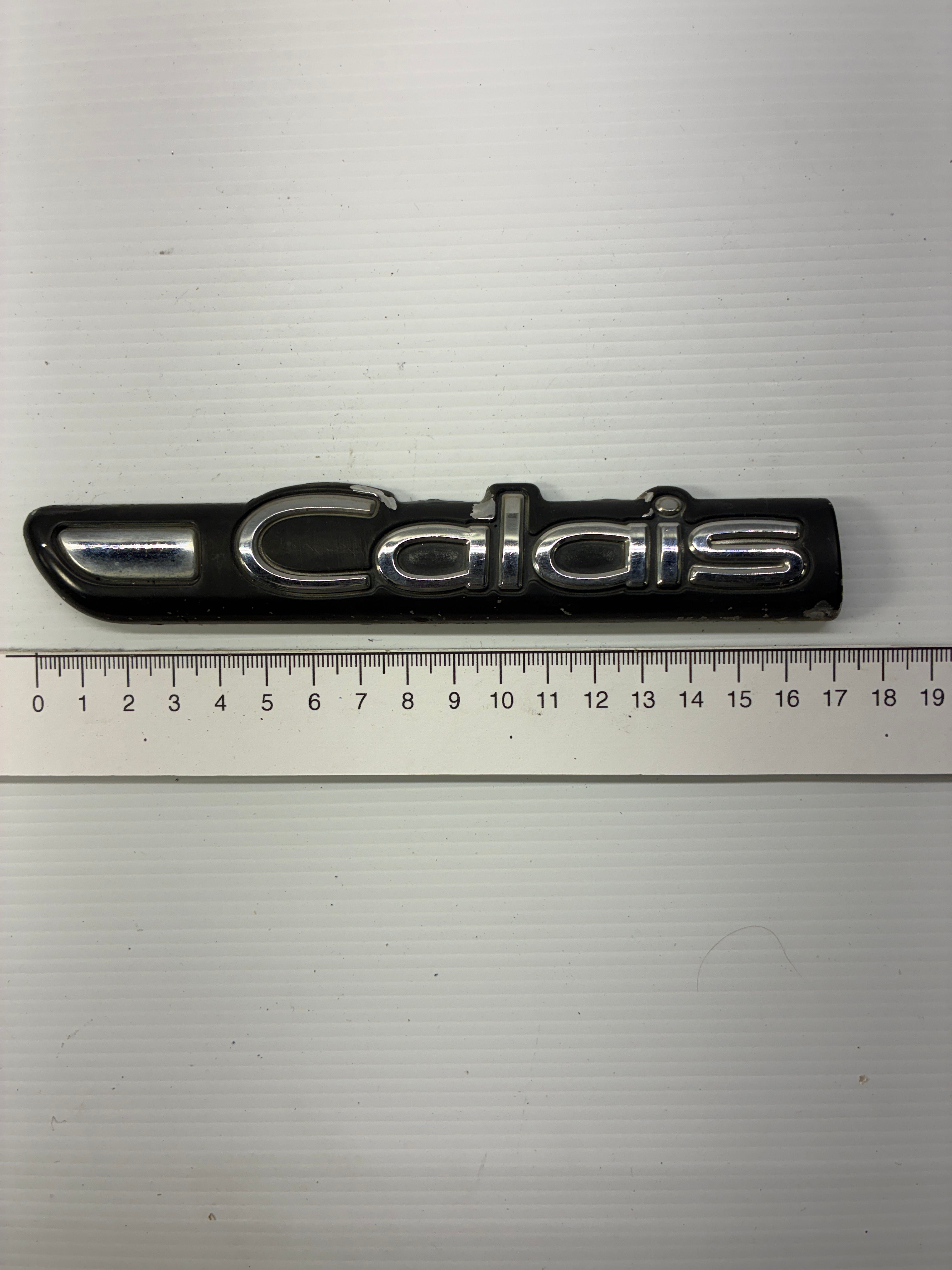 Holden VR Calais Moulding Badge
