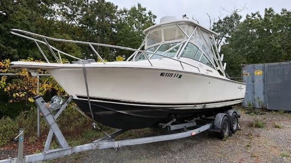 2005 Albemarle 248 Express Fisherman