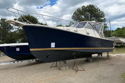 2004 Mainship Pilot 30-ll Sedan
