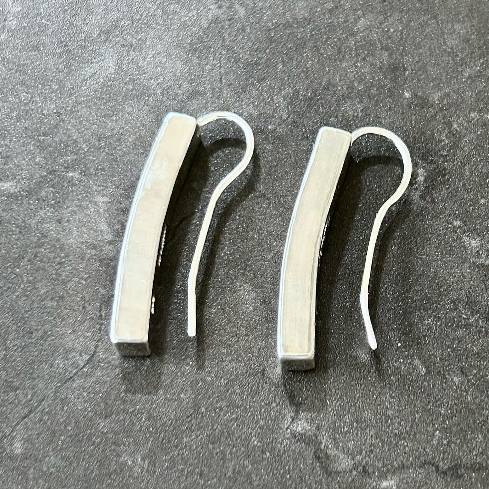 Thumbnail: Monsteraleaf ーゆるやかなー フックピアス スターリングシルバー -Wabi- 天然石ジュエリー