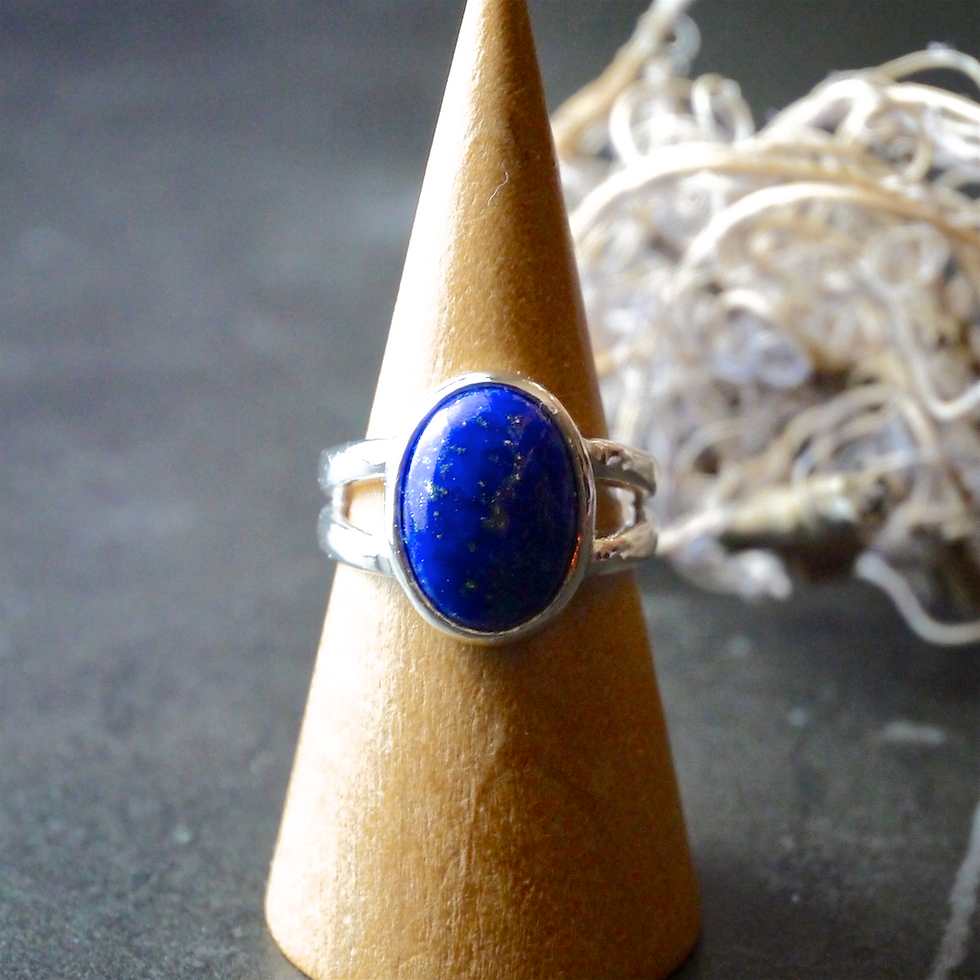 サムネイル： Monsteraleaf ラピスラズリ オーバル カボション シルバー リング 14X10mm 青 大粒 天然石ジュエリー