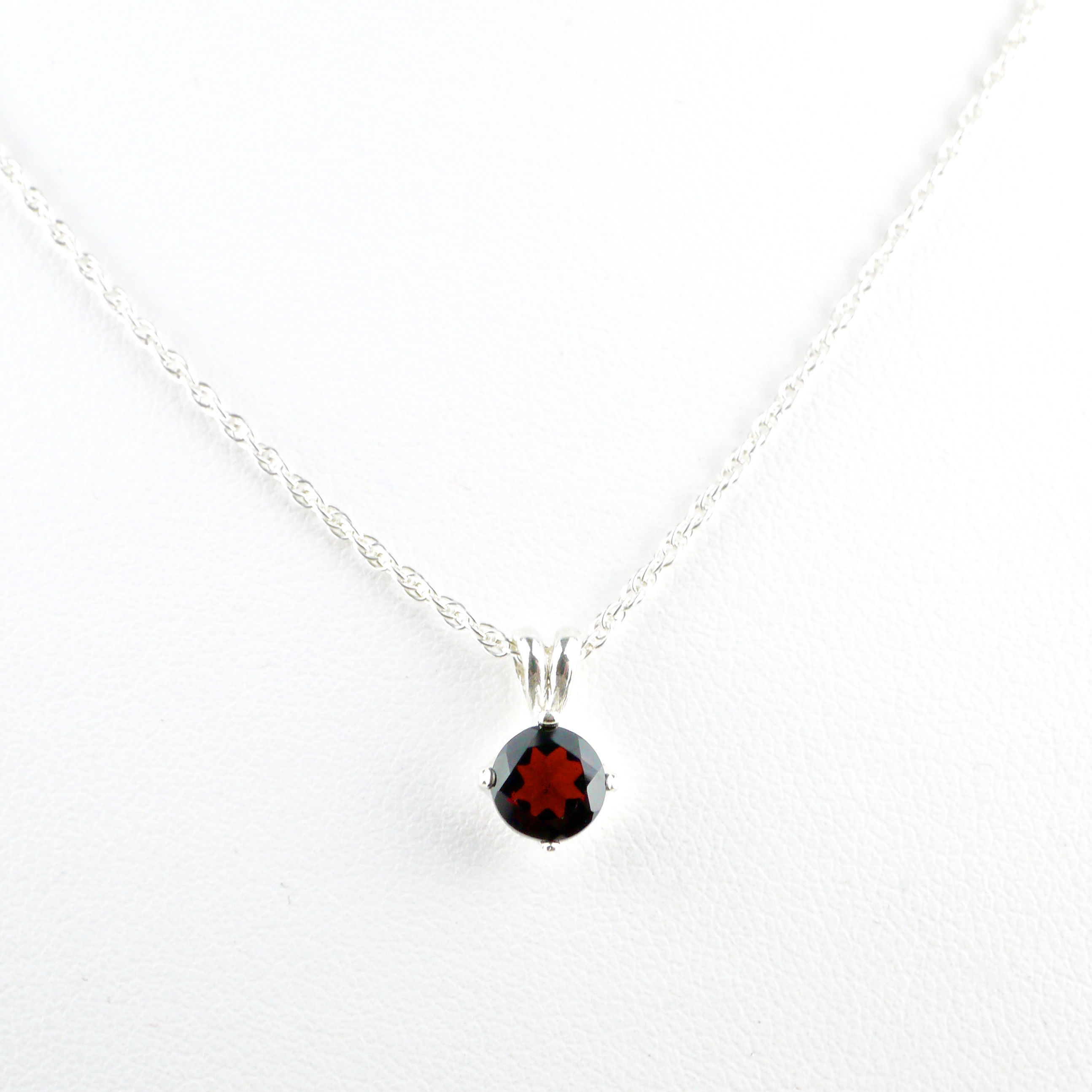 Monsteraleaf ガーネット 6mm スタッド ネックレス 天然石ジュエリー