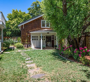 Carriage House.jpg