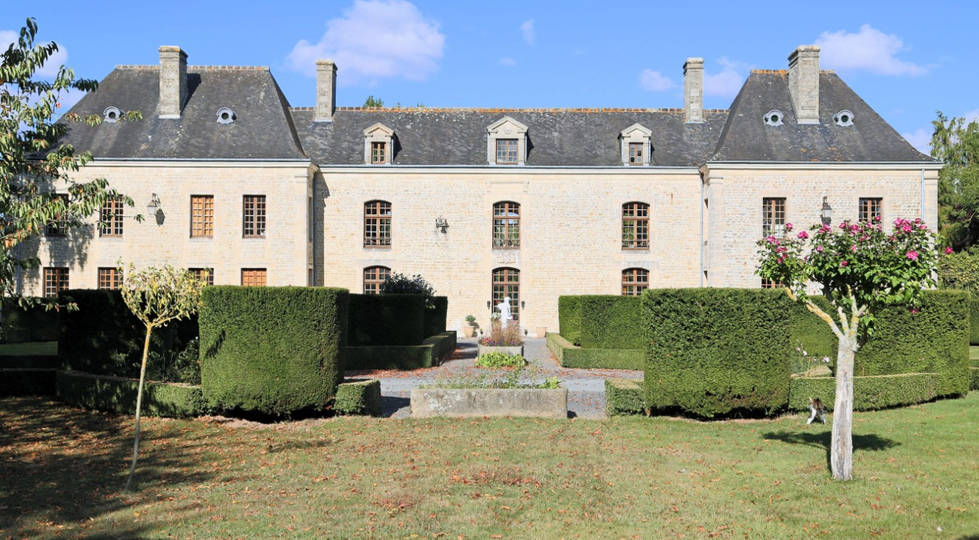 castle-hotel-in-normandy-france-ch-teau-du-b