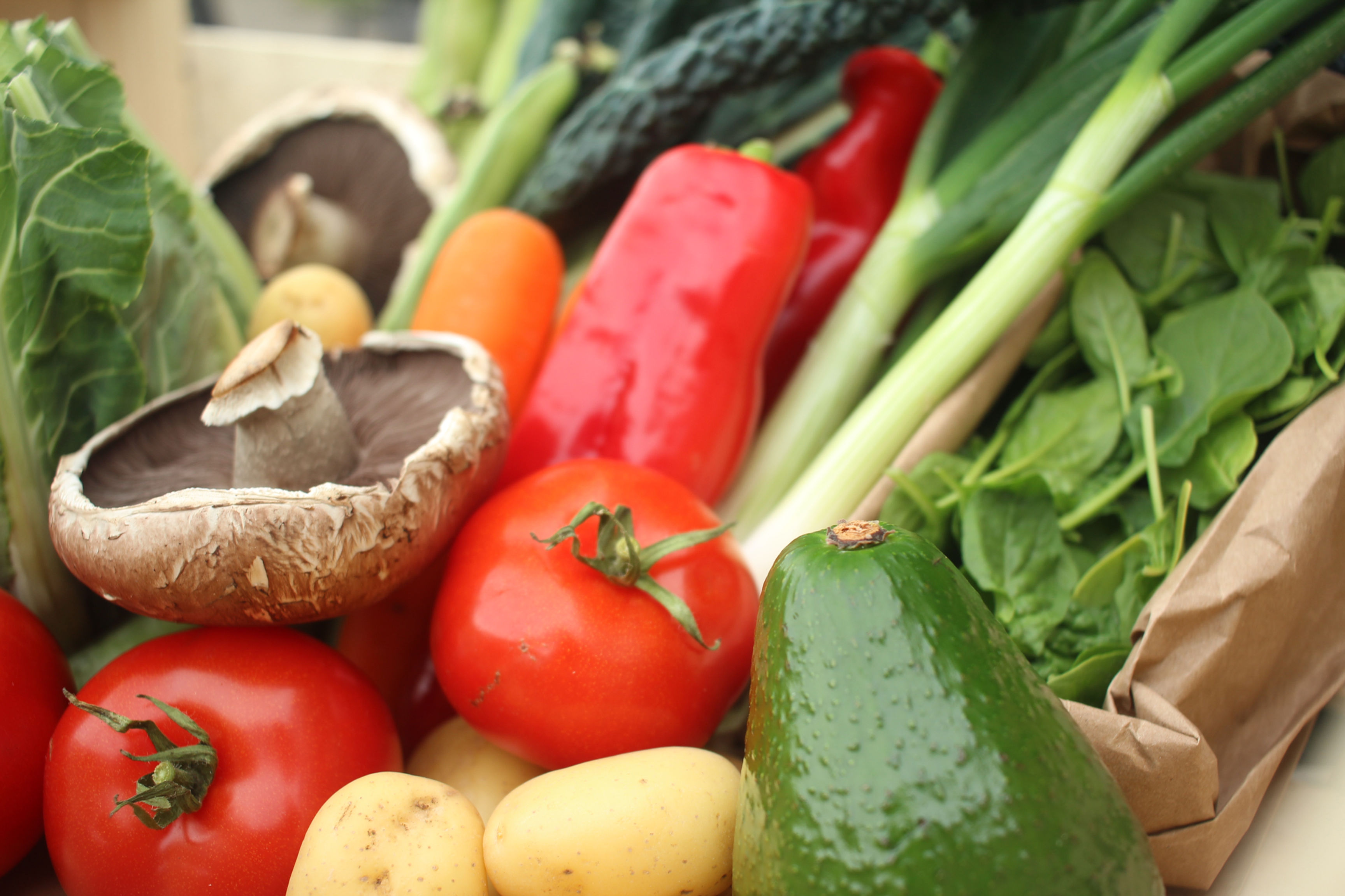 LARGE MIXED FRUIT AND VEG