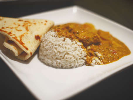 Curry indio y Naan (Pan)