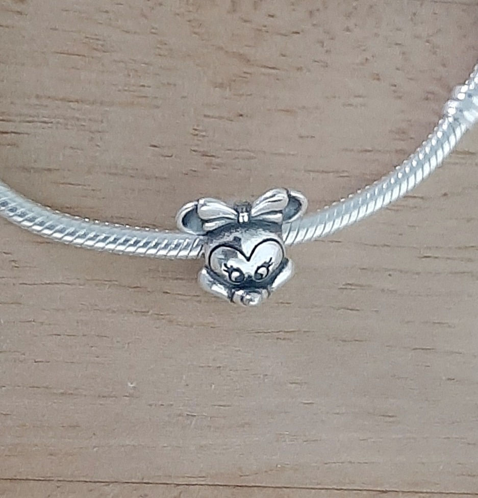 Miniatura: Berloque Minnie separador