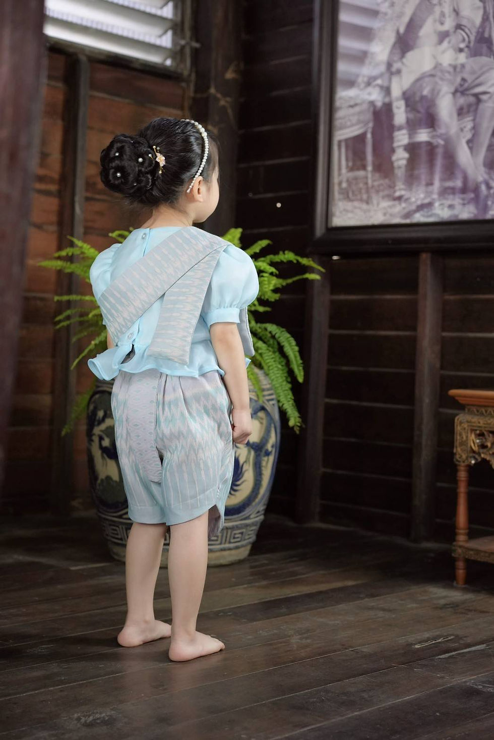 ภาพขนาดย่อ: ชุดไทยเด็กหญิง