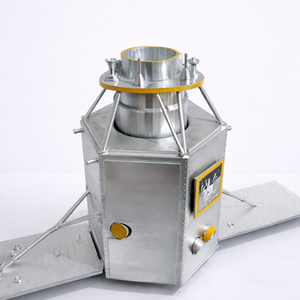 İMECE yerli gözlem uydusu 1/5 ölçekli (1 metre) profesyonel sergi maketi ve uzay sistemleri modelleme çözümleri.