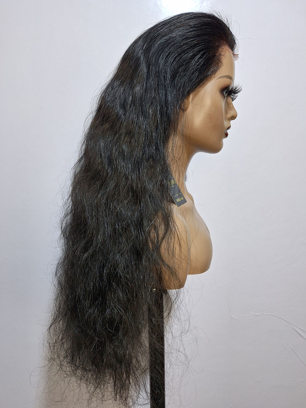 Thumbnail: Premium Wavy Yaki Wig, 26 Inches.