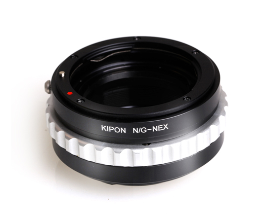 Nikon GマウントレンズをSony Eマウントカメラに取り付けるアダプター