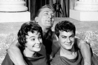 Jean with Kirk Douglas and Tony Curtis on the set of 'Spartacus'