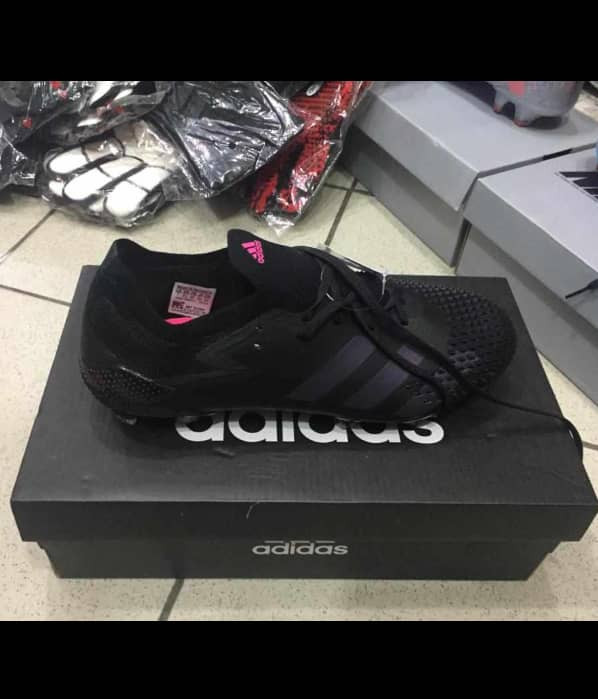 Miniature : Chaussure de sport (FOOTBALL)