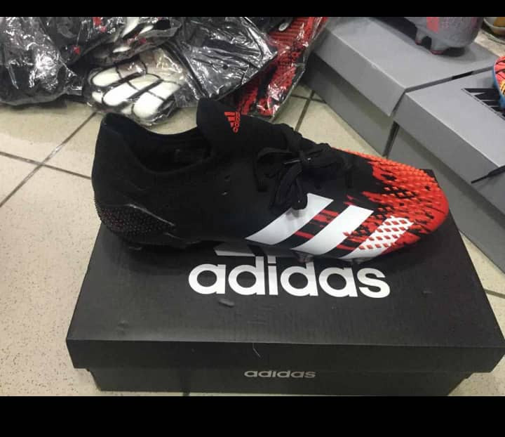 Miniature : Chaussure de sport (FOOTBALL)