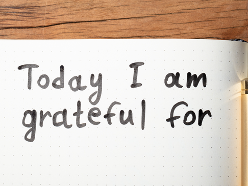 8 GRATITUDE WRITING TIPS
