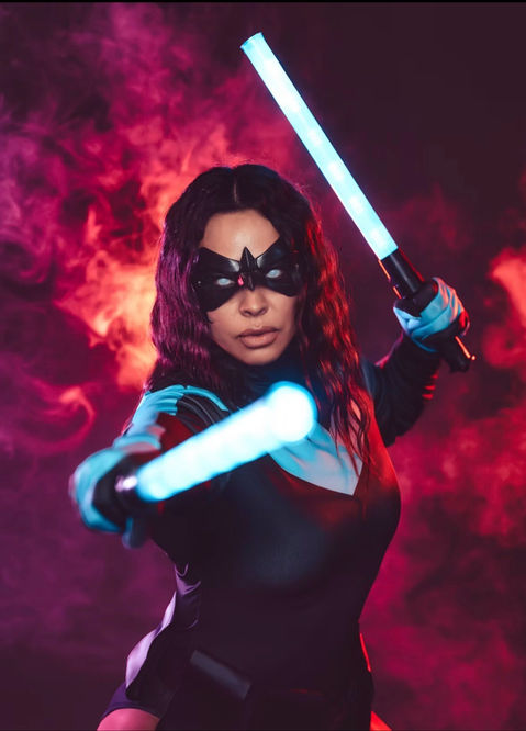 SuperSaiyanLilly Nightwing hero pose DC Comics cosplay performance